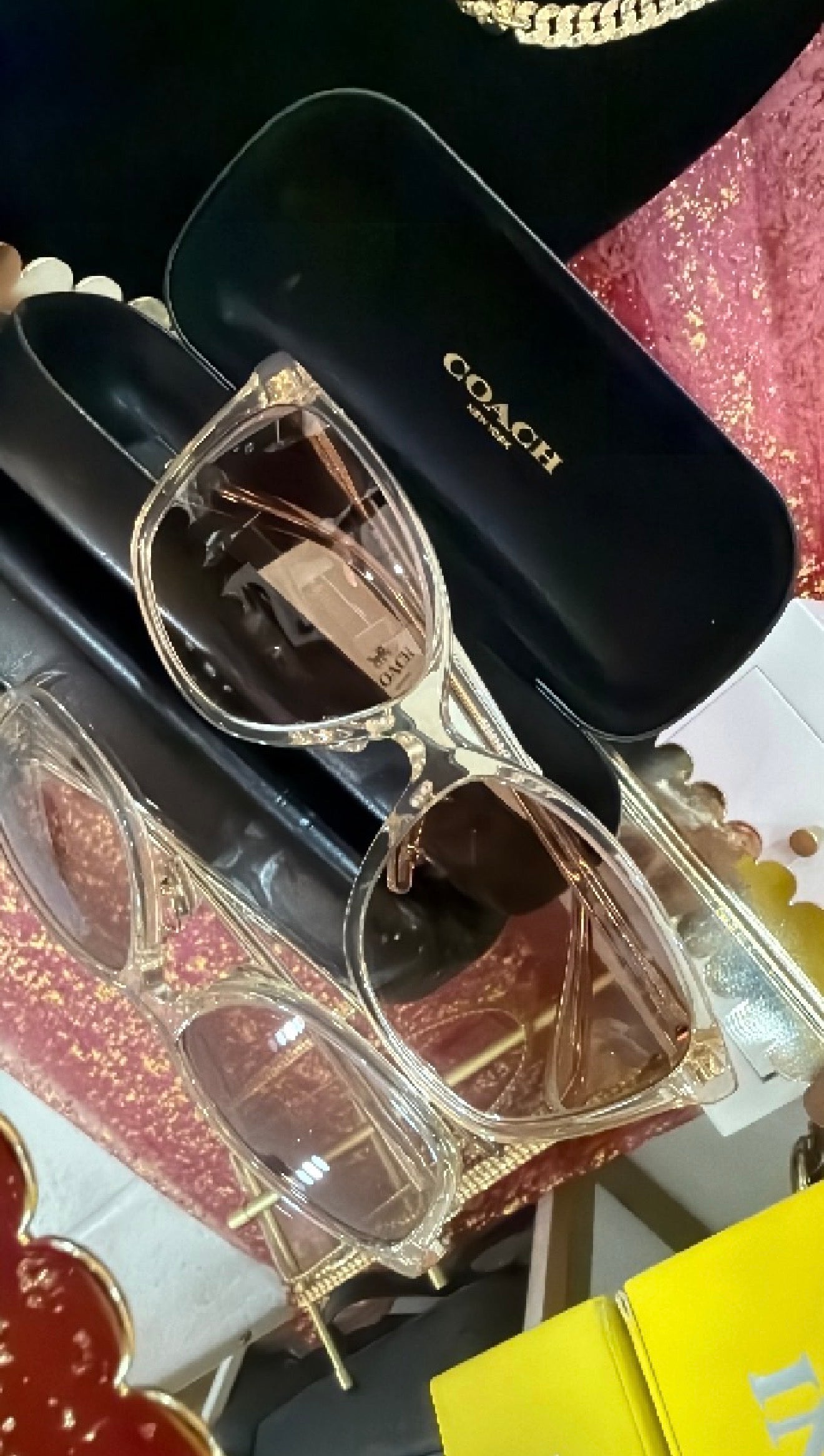 Original sunglasses, Coach HC8232, transparent champagne/crystal frame with gradient brown lenses